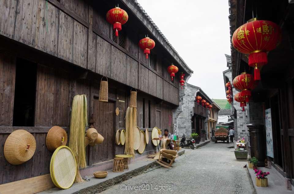 救援老画家